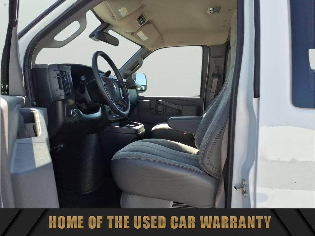 Used 2025 Chevrolet Express 3500 LT w/ LT Preferred Equipment Group RWD image 15
