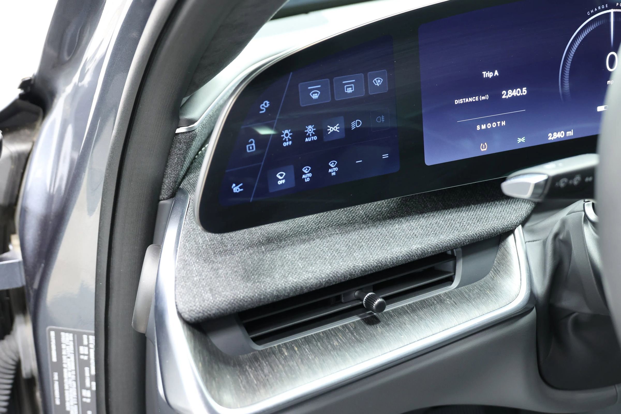 Used 2024 Lucid Air Pure image 18