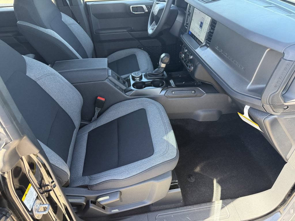 New 2025 Ford Bronco 4-Door AWD/4WD image 12