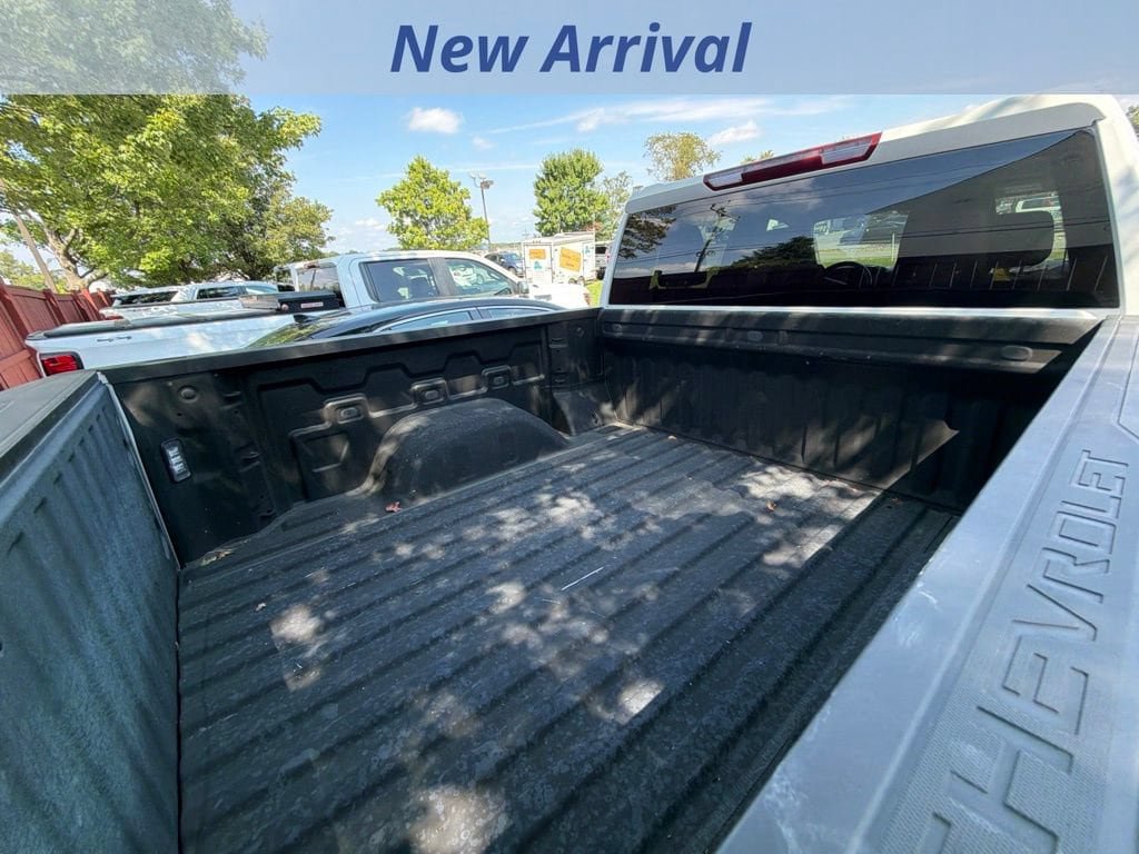 Used 2024 Chevrolet Silverado 1500 Custom AWD/4WD image 7