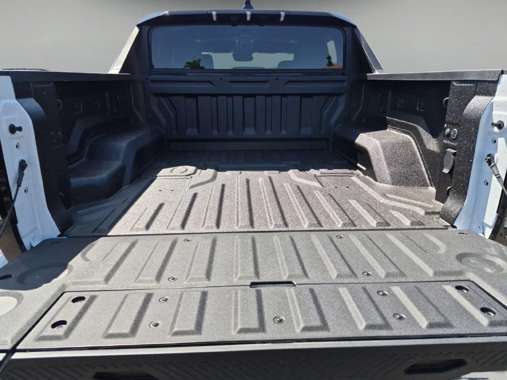 New 2026 GMC Hummer EV 4x4 Crew Cab image 24