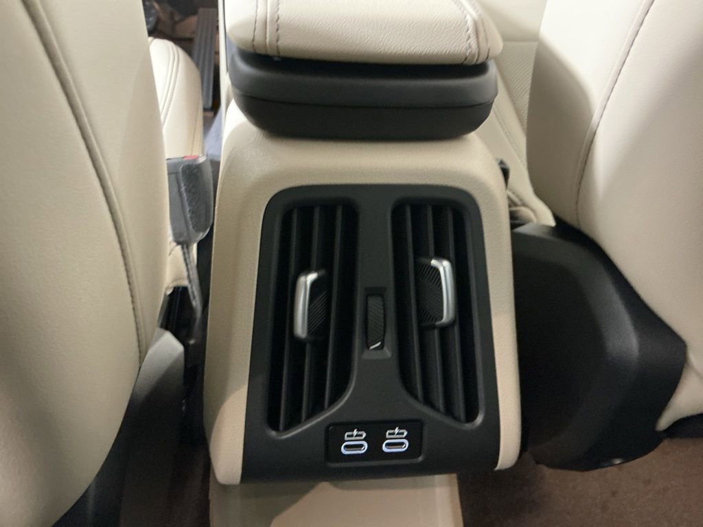 New 2025 BMW X1 xDrive28i w/ Convenience Package image 30