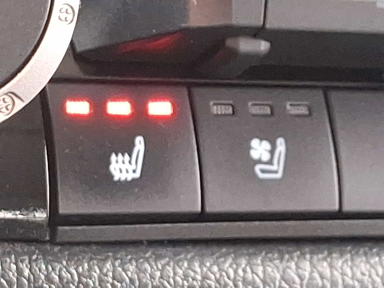 Used 2024 Toyota Tundra Limited image 23