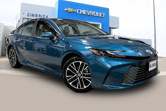 Used 2026 Toyota Camry XLE AWD/4WD image 1