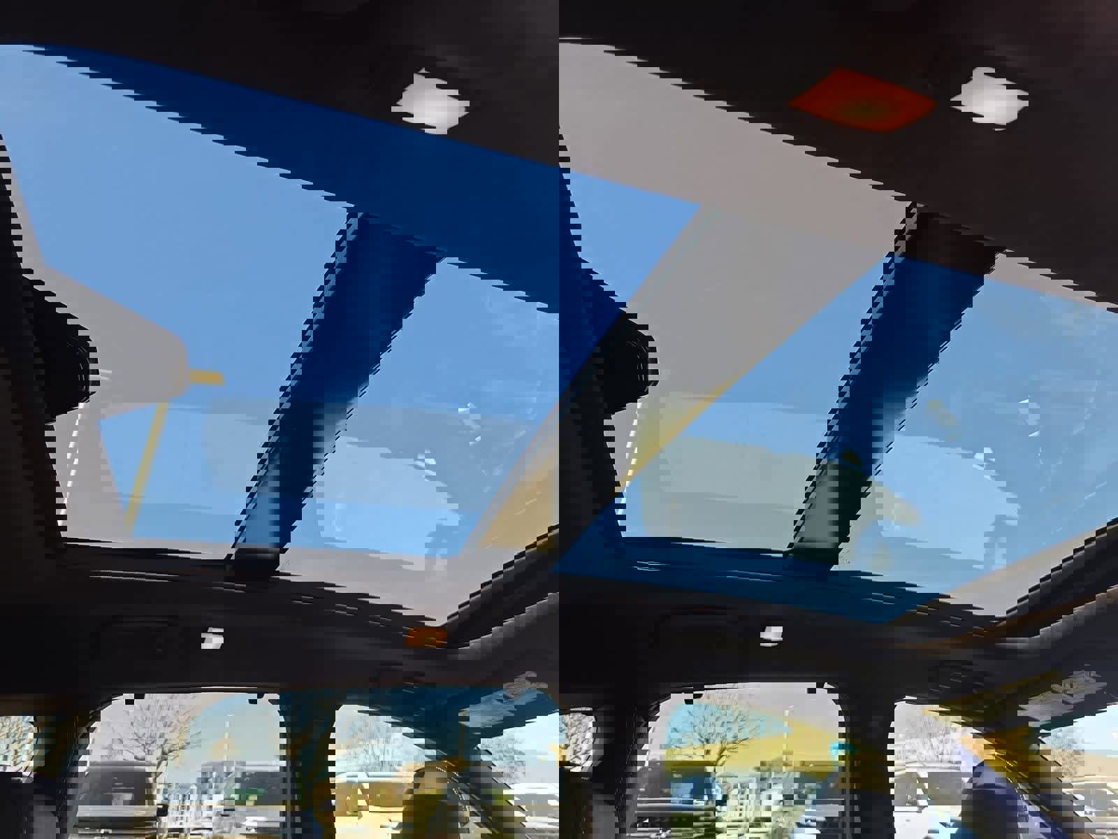 Used 2019 INFINITI QX50 Essential w/ Sensory Package image 22