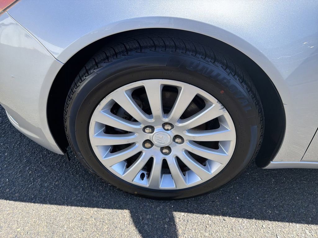 Used 2013 Buick Regal Premium FWD image 29