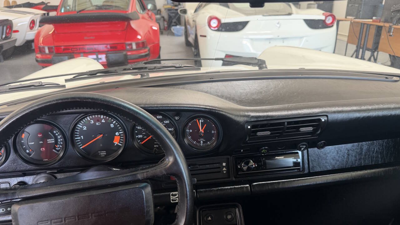 Used 1987 Porsche 911 Carrera RWD image 28