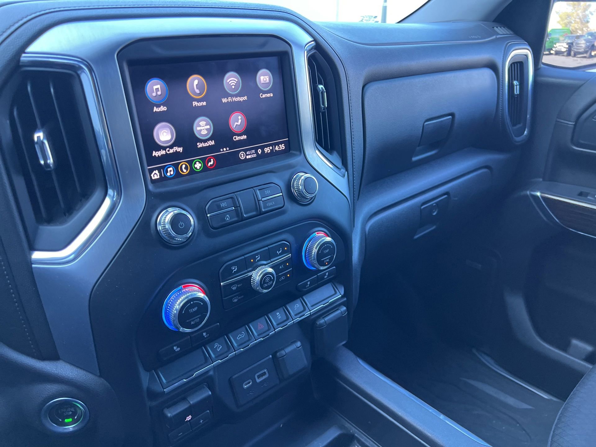Used 2022 GMC Sierra 1500 Elevation w/ Preferred Package AWD/4WD image 29
