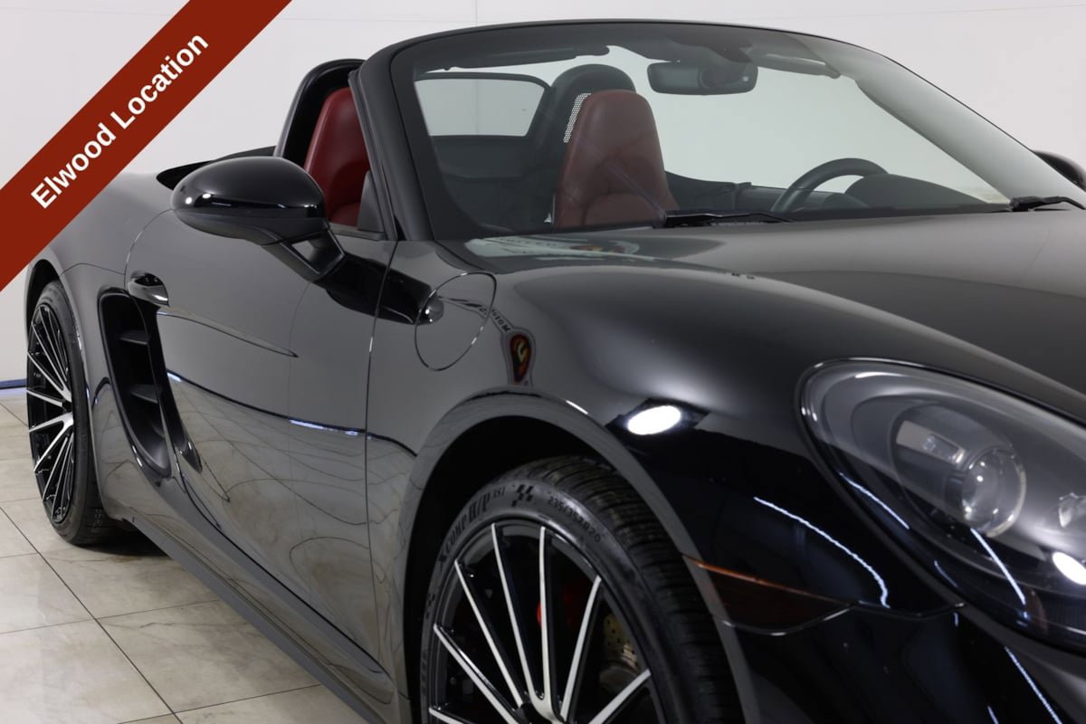 Used 2018 Porsche 718 Boxster RWD image 38