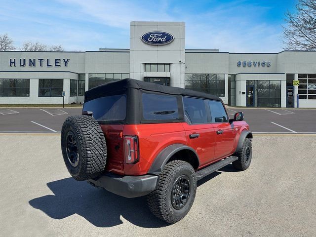 Used 2023 Ford Bronco Wildtrak image 5