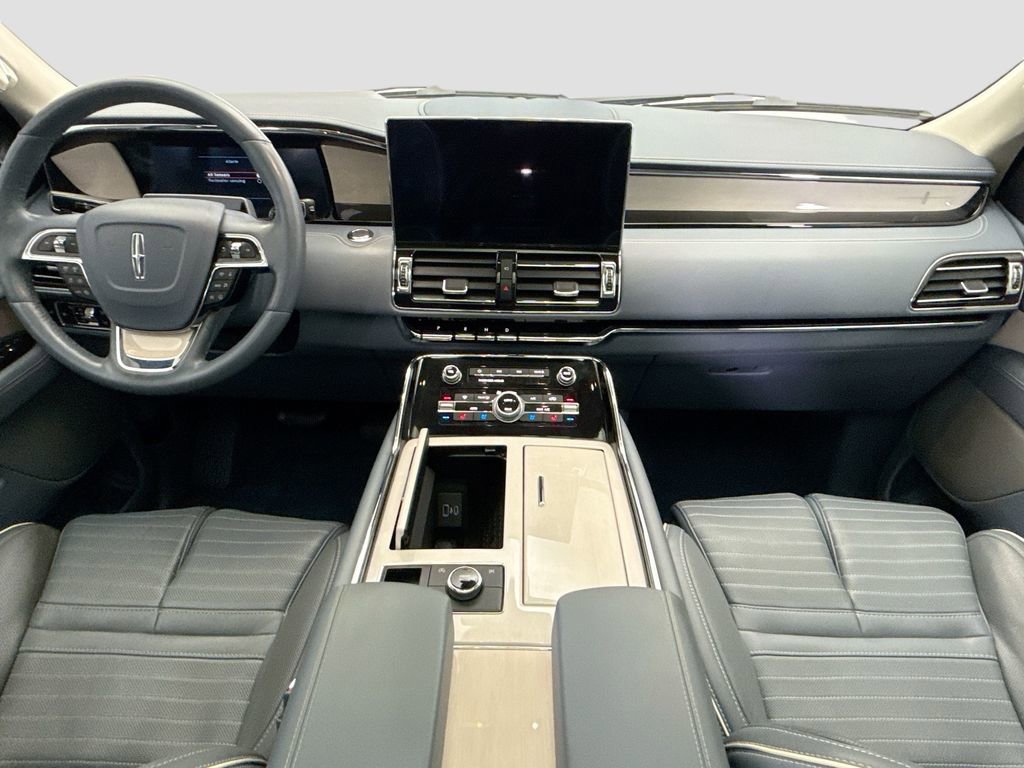 Used 2023 Lincoln Navigator L Black Label image 13