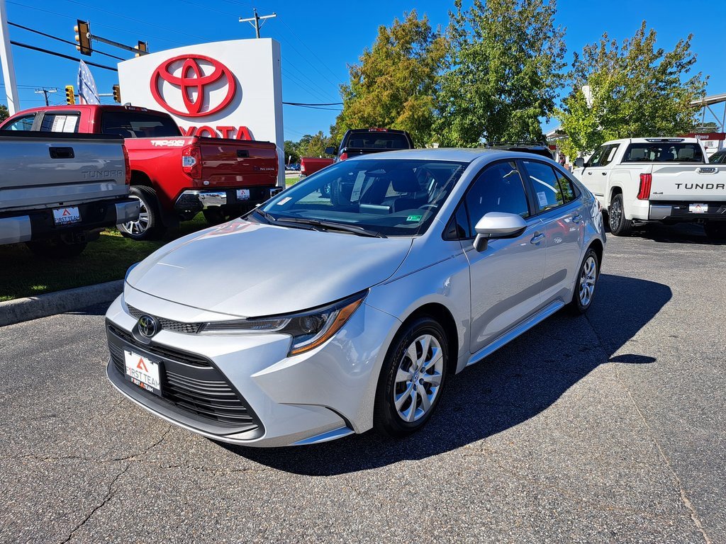 New 2026 Toyota Corolla LE image 2