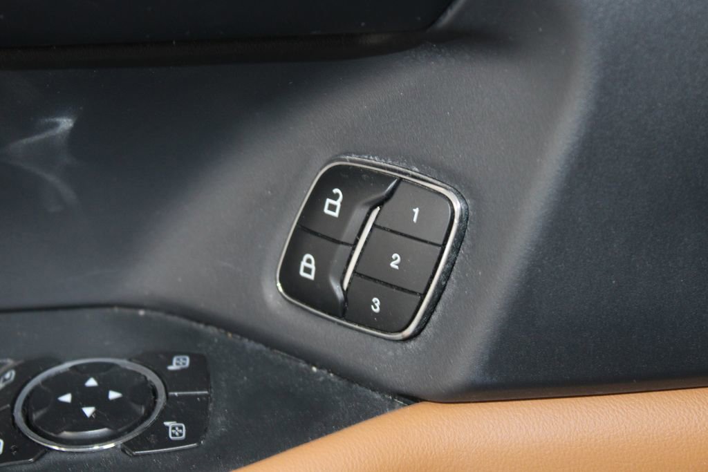 Used 2022 Ford Expedition Platinum image 28