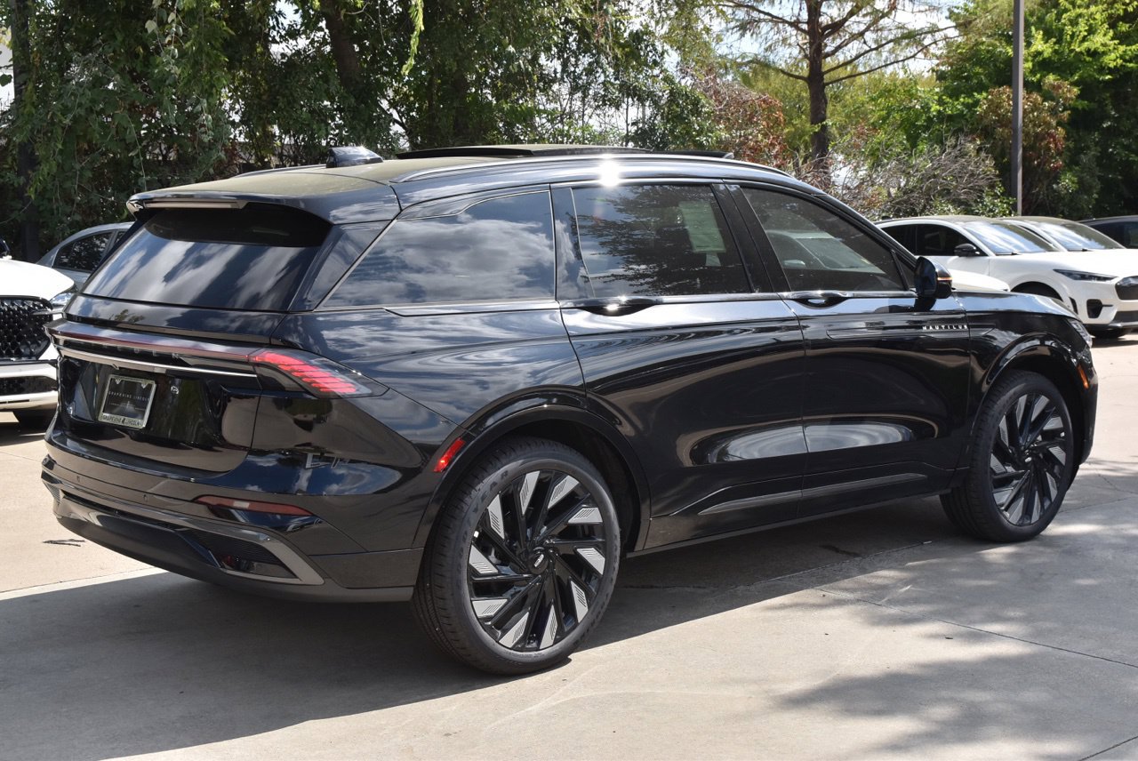 New 2026 Lincoln Nautilus Reserve AWD/4WD image 6