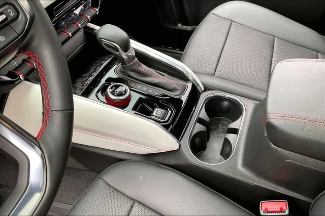 Used 2024 GMC Canyon AT4X AWD/4WD image 13