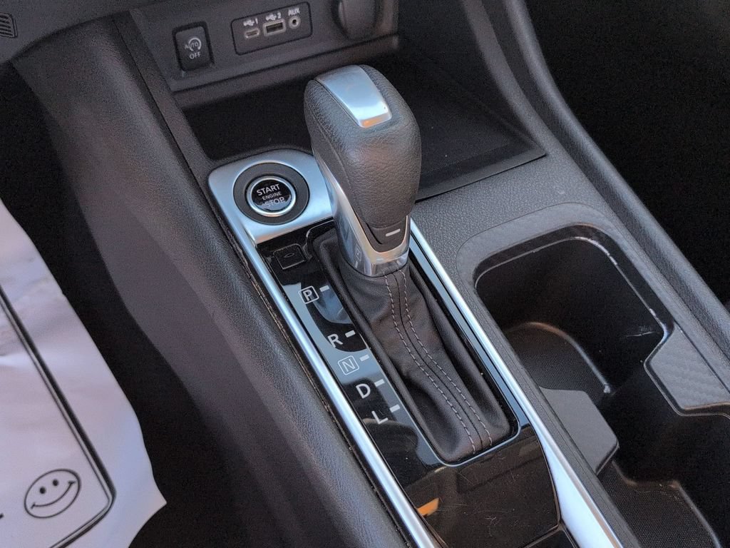 Used 2025 Nissan Sentra SV FWD image 19