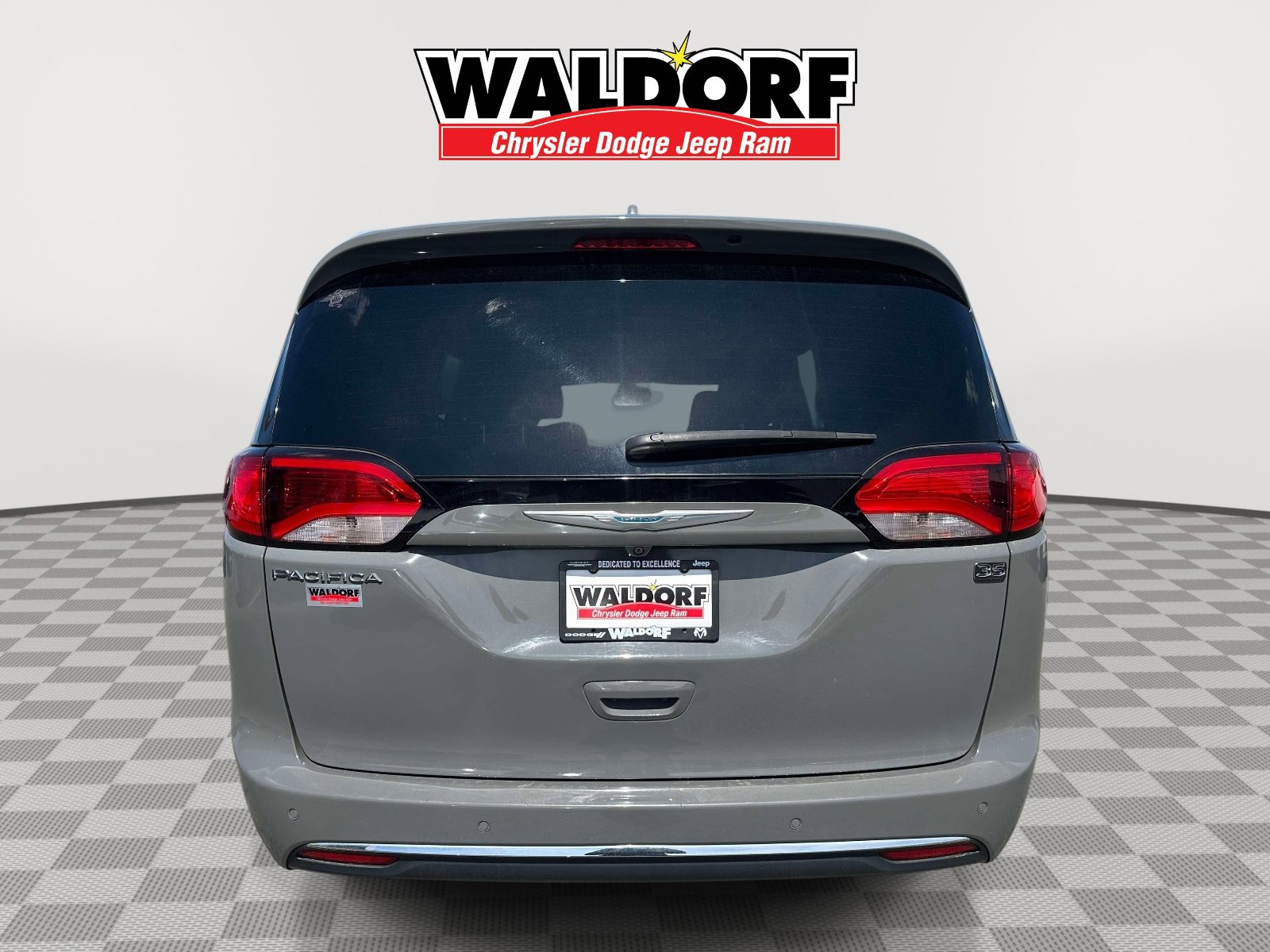 Used 2020 Chrysler Pacifica Limited FWD image 5