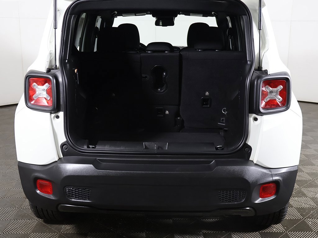 Used 2022 Jeep Renegade Altitude w/ Convenience Group image 15