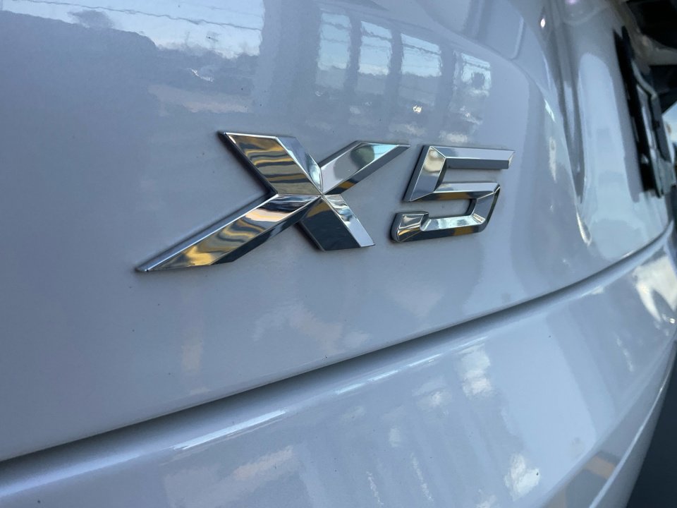 Used 2022 BMW X5 xDrive40i w/ Premium Package AWD/4WD image 14