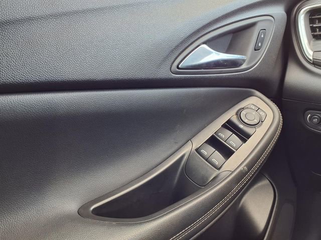 Used 2024 Buick Encore GX Sport Touring image 17