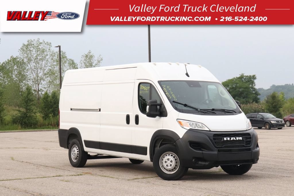 Used 2024 RAM ProMaster 2500 FWD image 1