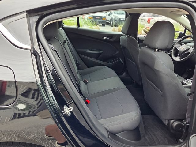 Used 2017 Chevrolet Cruze LT w/ Convenience Package FWD image 18
