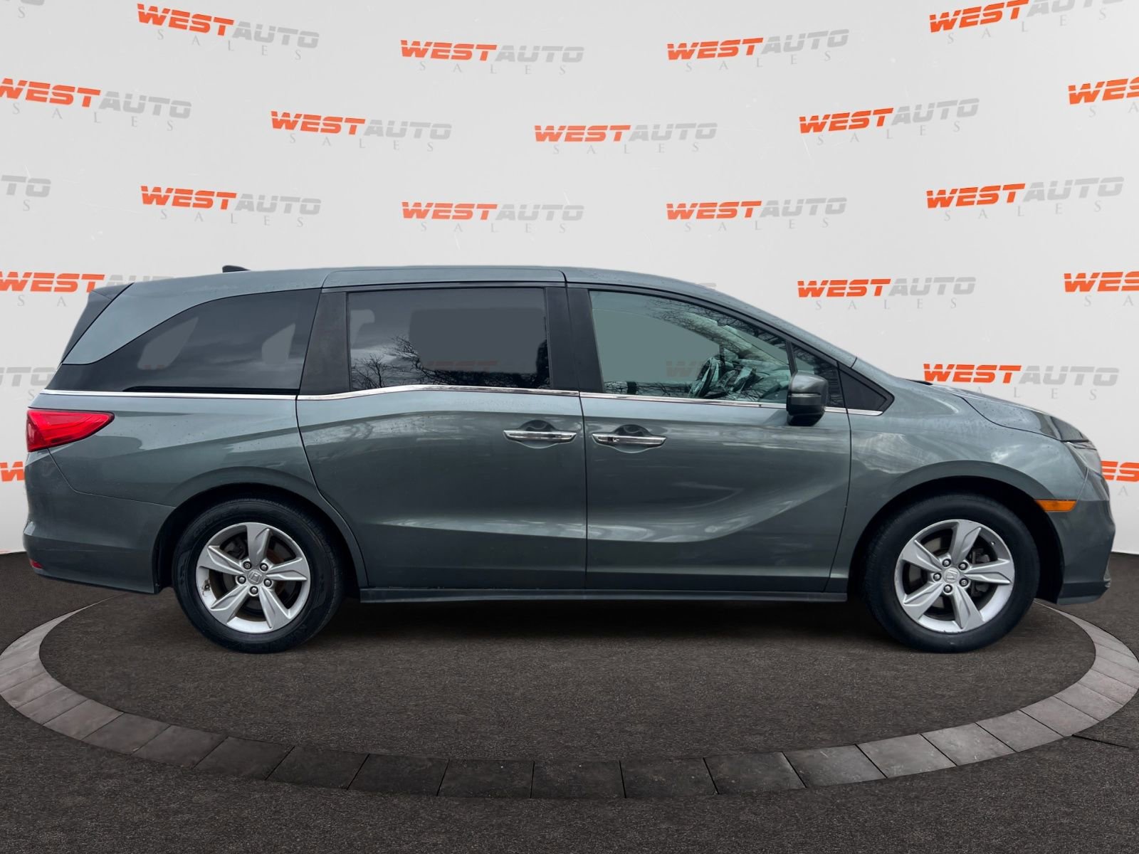 Used 2018 Honda Odyssey EX-L image 6