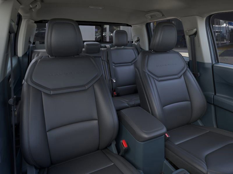 New 2025 Ford Maverick Lariat w/ Black Appearance Package image 11