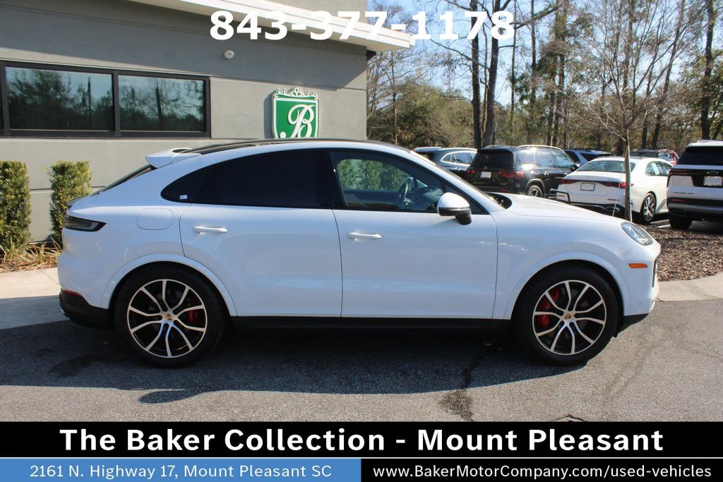 Used 2024 Porsche Cayenne S image 3
