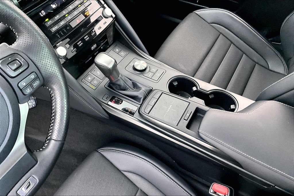 Used 2025 Lexus IS 500 w/ Accessory Package RWD image 16