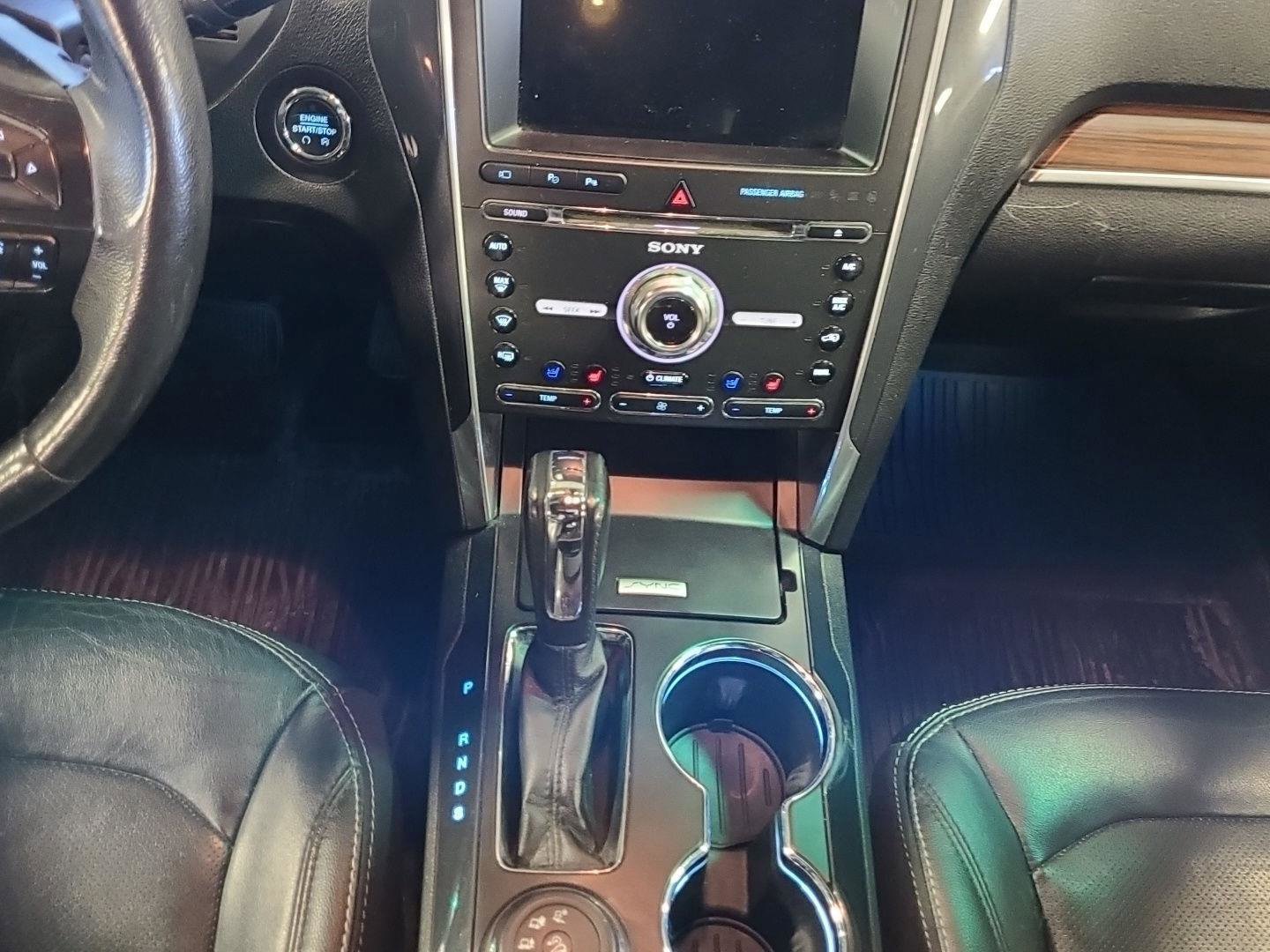 Used 2017 Ford Explorer Limited w/ Equipment Group 303A image 11