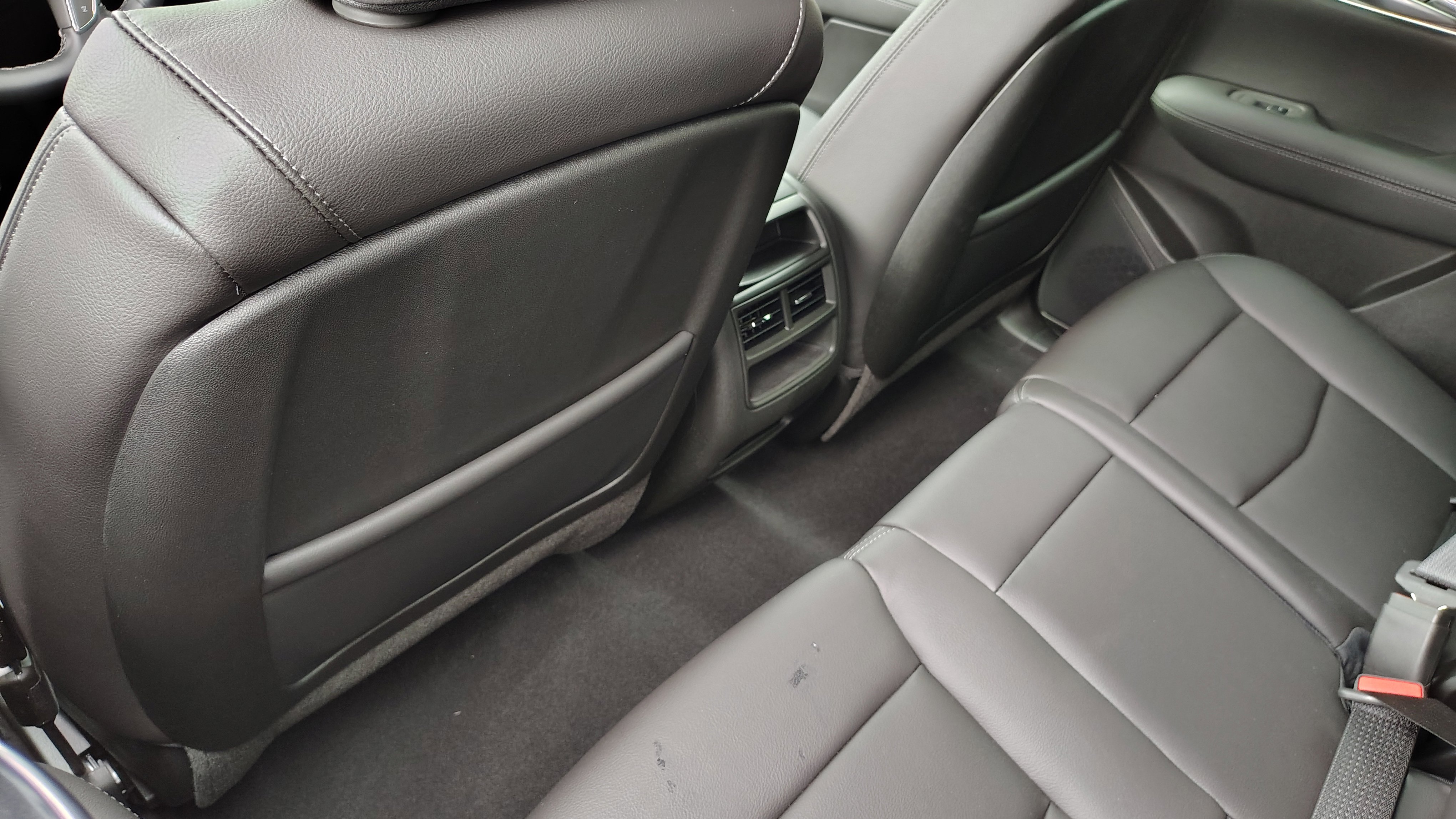 New 2025 Cadillac XT5 Luxury w/ LPO, Floor Liner Package image 37