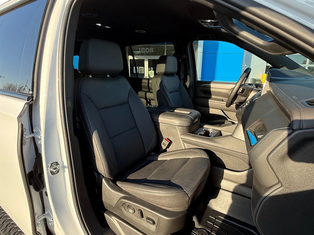 Certified 2024 Chevrolet Suburban Z71 w/ Off-Road Capability Package image 35