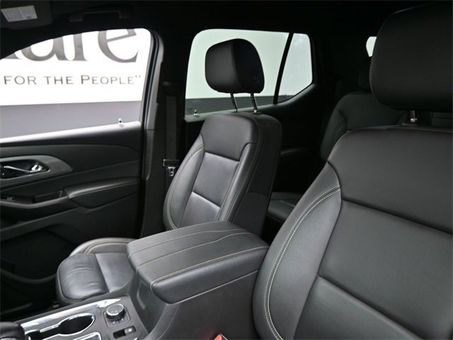 Used 2023 Chevrolet Traverse LT w/ LT Premium Package image 16