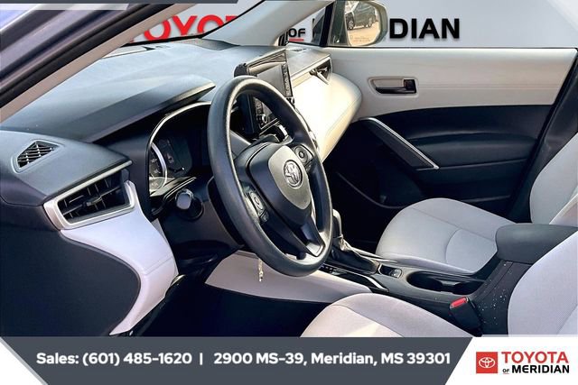Used 2022 Toyota Corolla Cross L image 11