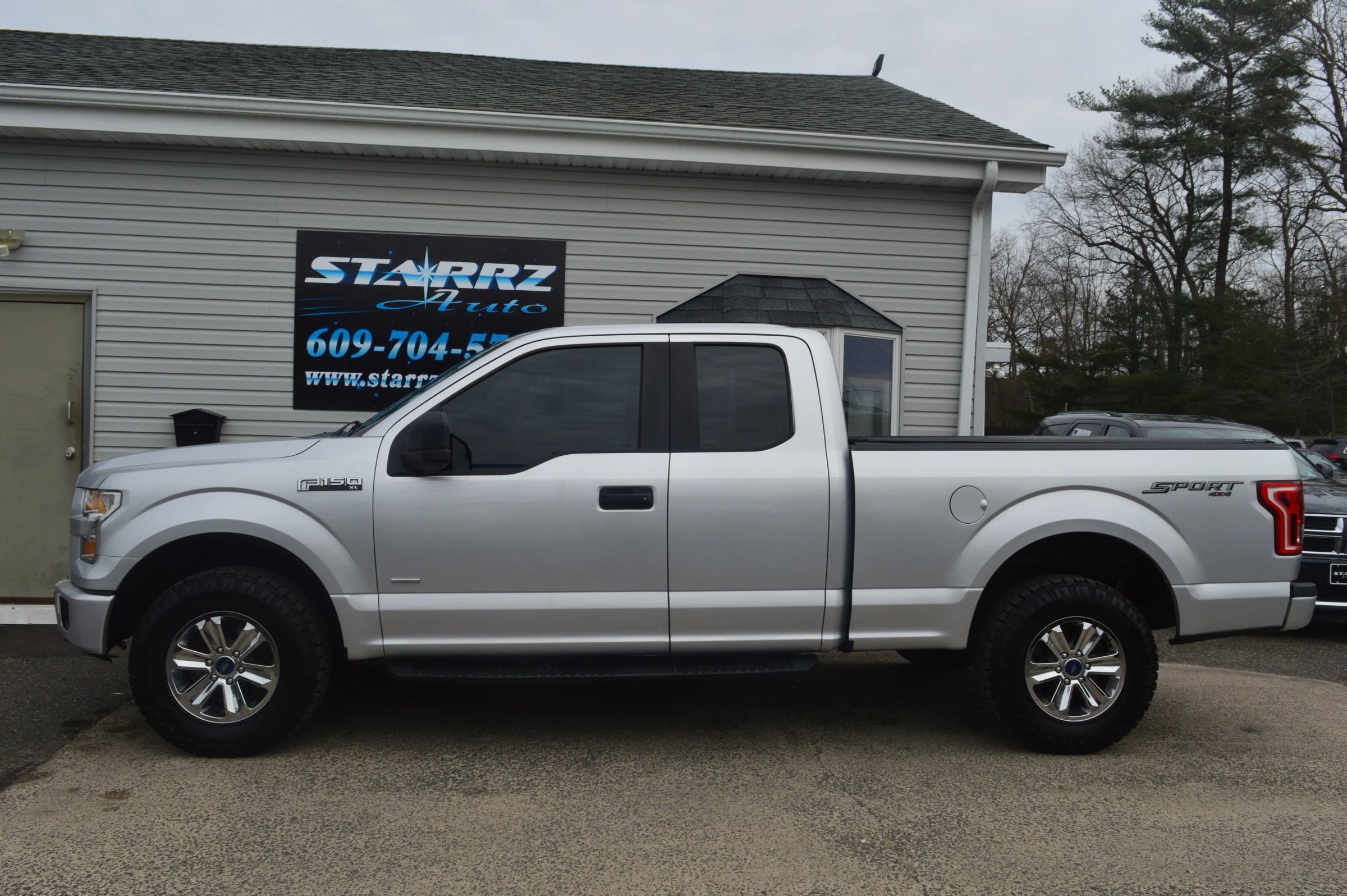 Used 2015 Ford F150 XL w/ Equipment Group 101A Mid image 2
