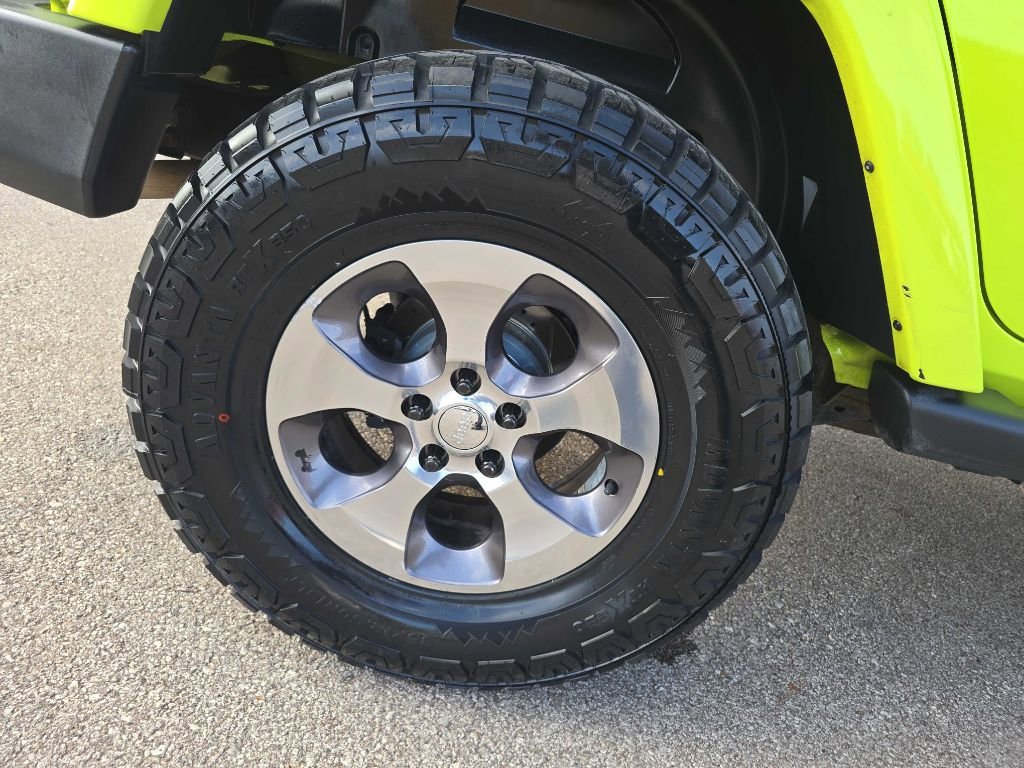 Used 2016 Jeep Wrangler Unlimited Sahara image 36
