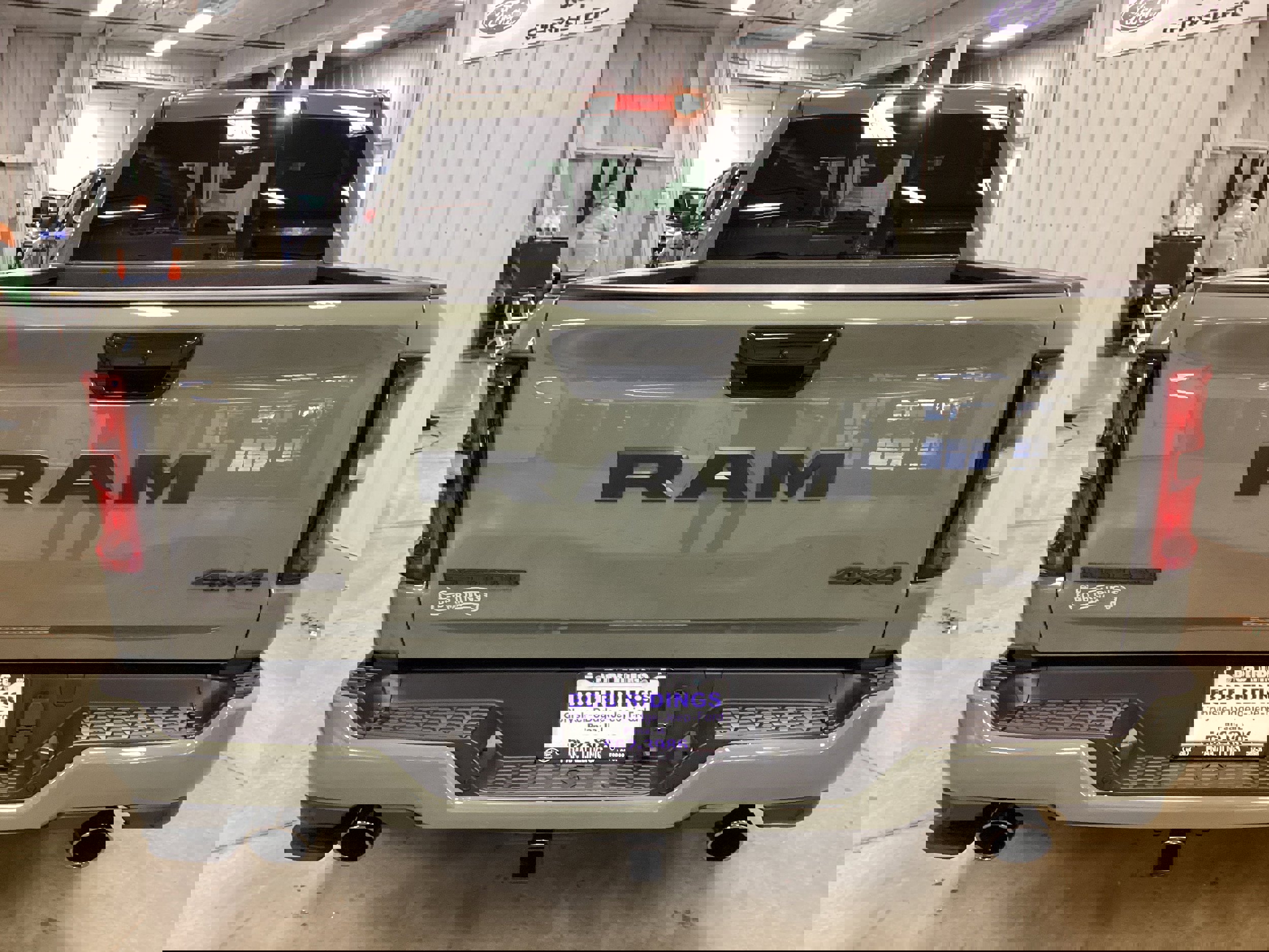 New 2026 RAM 1500 4x4 Crew Cab image 4
