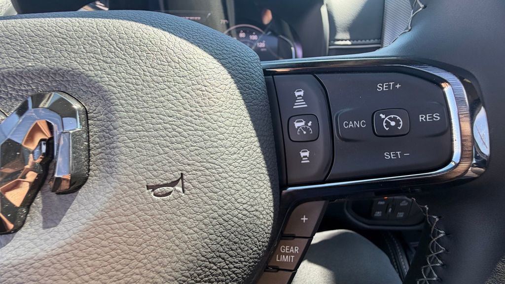 New 2026 RAM 2500 Limited AWD/4WD image 27