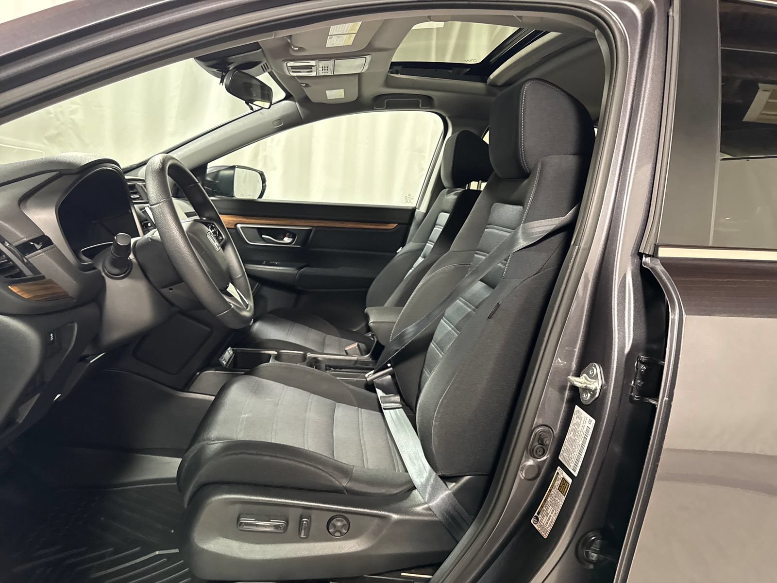 Used 2020 Honda CR-V EX image 3