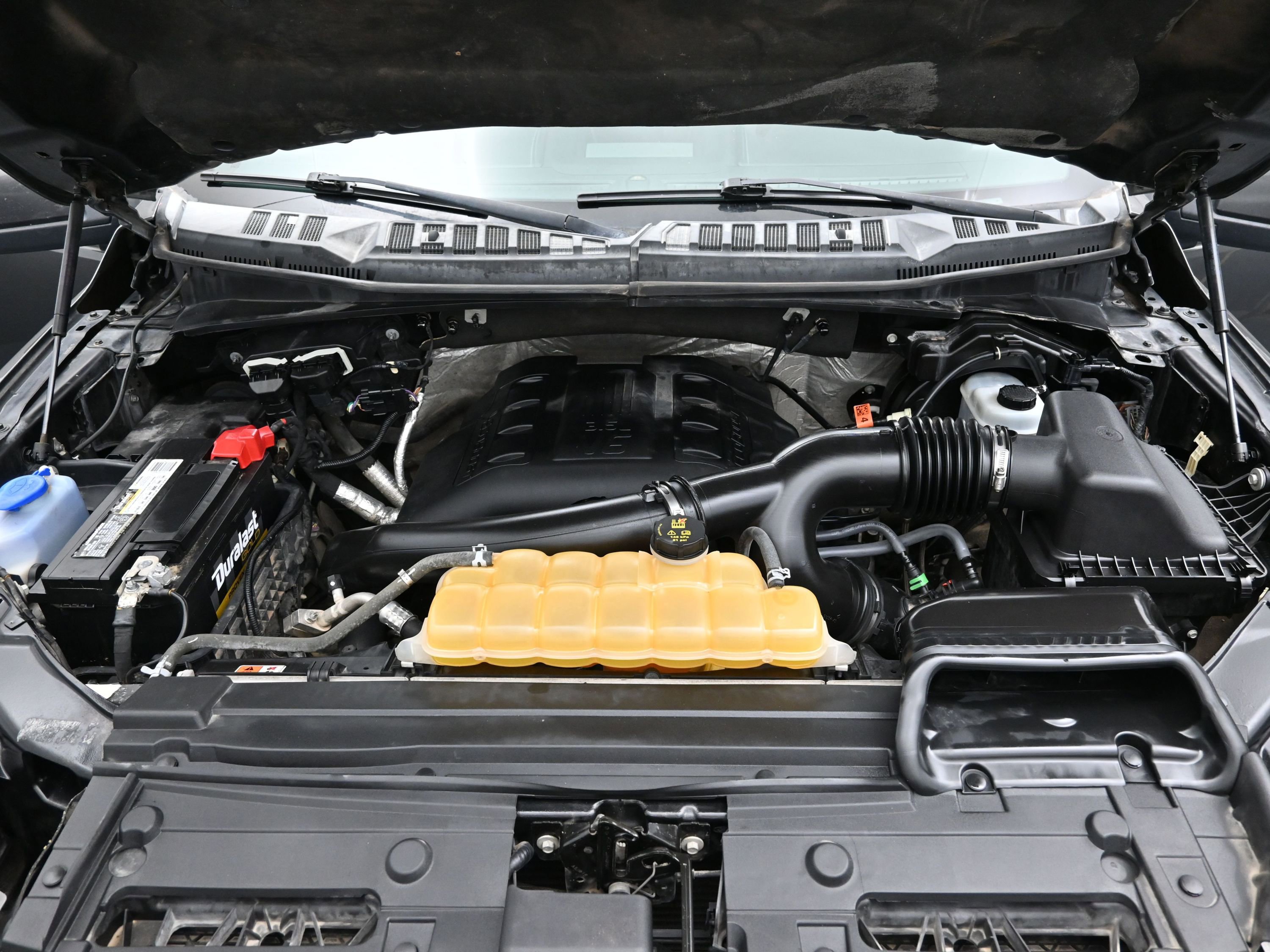 Used 2016 Ford F150 Lariat w/ Equipment Group 502A Luxury image 6