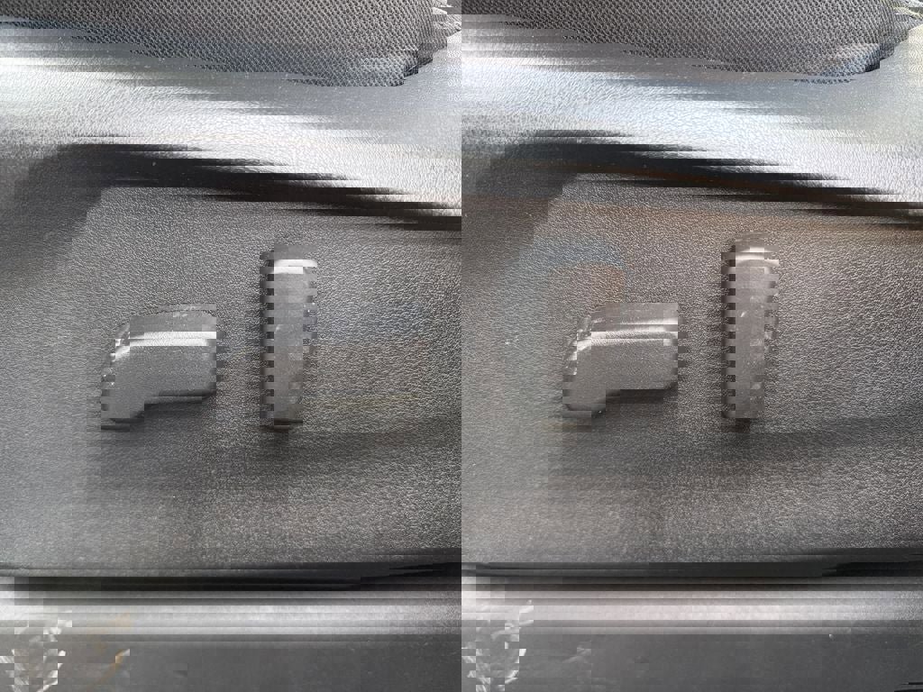 Used 2022 Subaru Ascent Premium w/ Convenience Package image 13