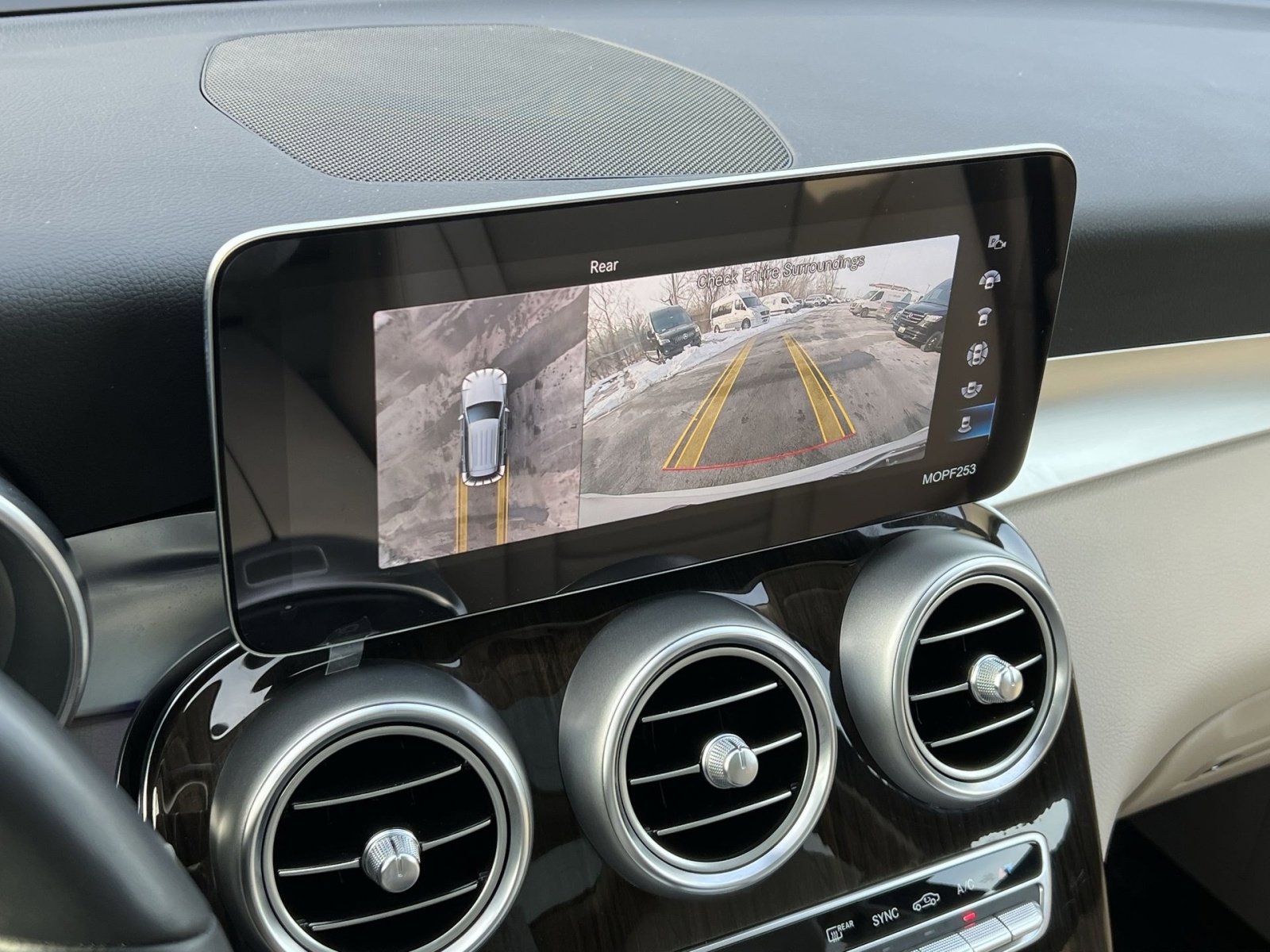 Certified 2021 Mercedes-Benz GLC 300 4MATIC image 17