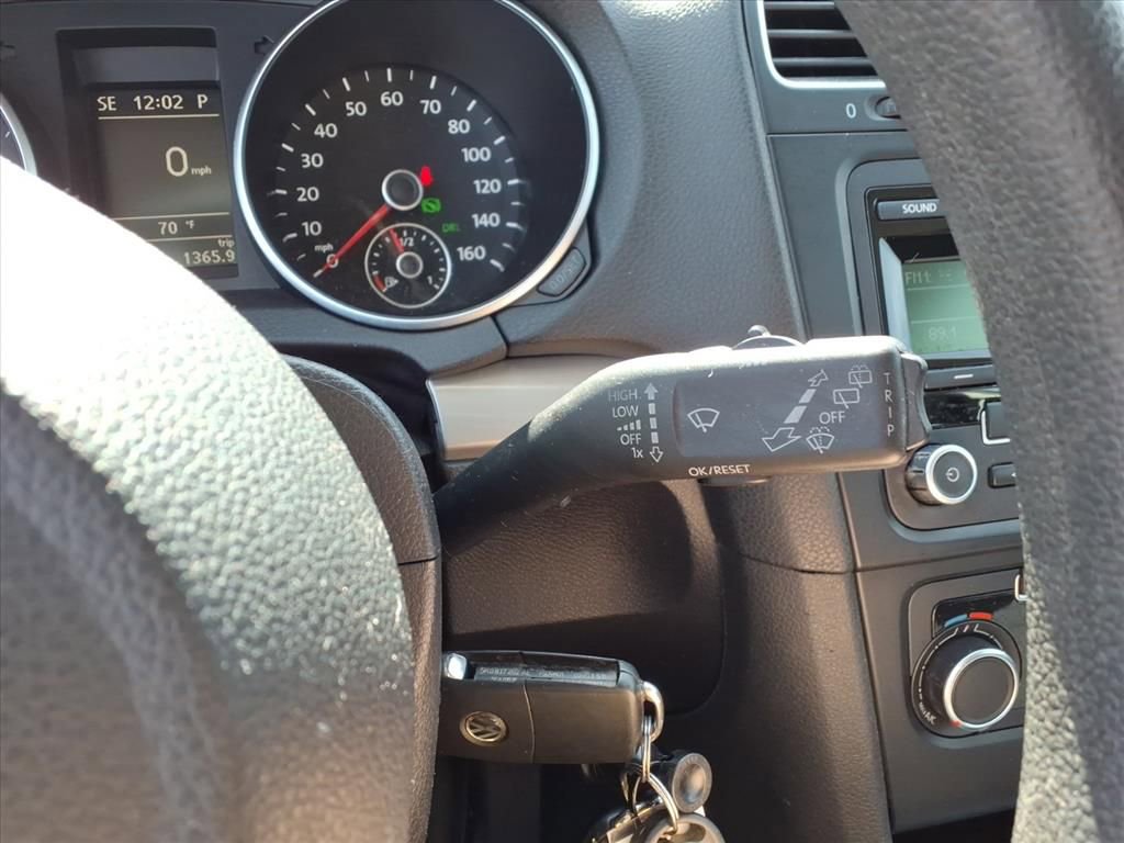 Used 2013 Volkswagen Golf 2-Door image 25