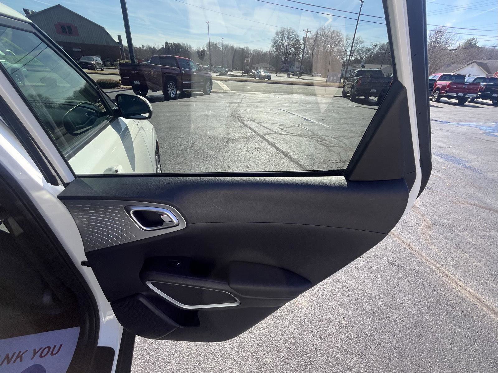 Used 2020 Kia Soul LX image 16