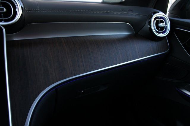 New 2025 Mercedes-Benz GLC 300 4MATIC image 27