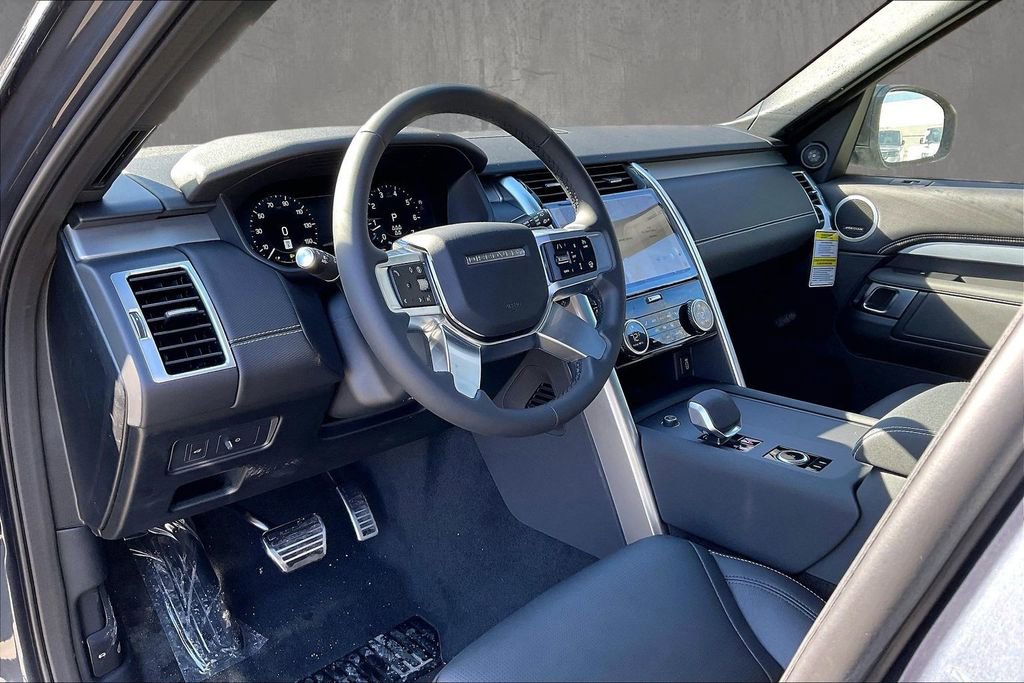 New 2026 Land Rover Discovery Dynamic SE AWD/4WD image 7