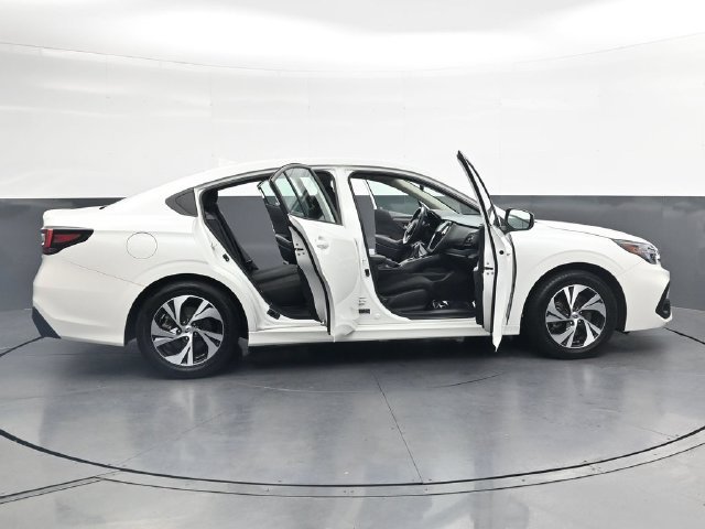 Used 2025 Subaru Legacy Premium AWD/4WD image 39