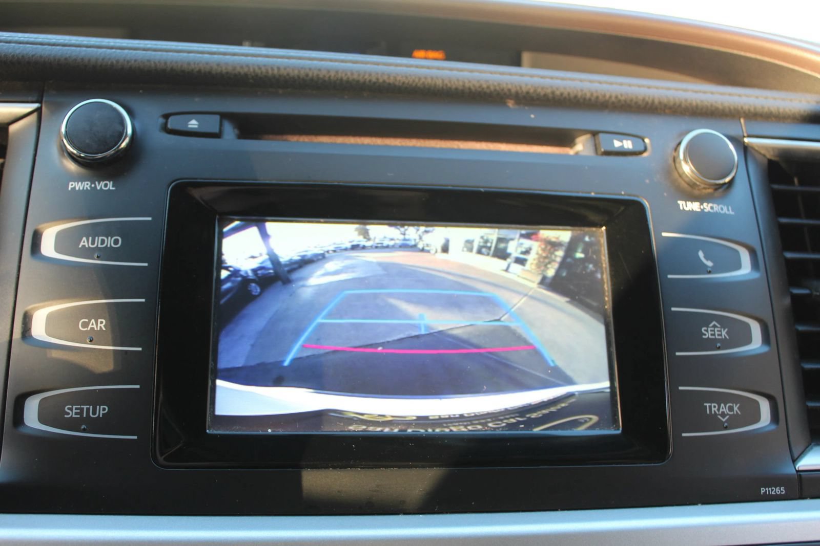 Used 2016 Toyota Highlander LE FWD image 22