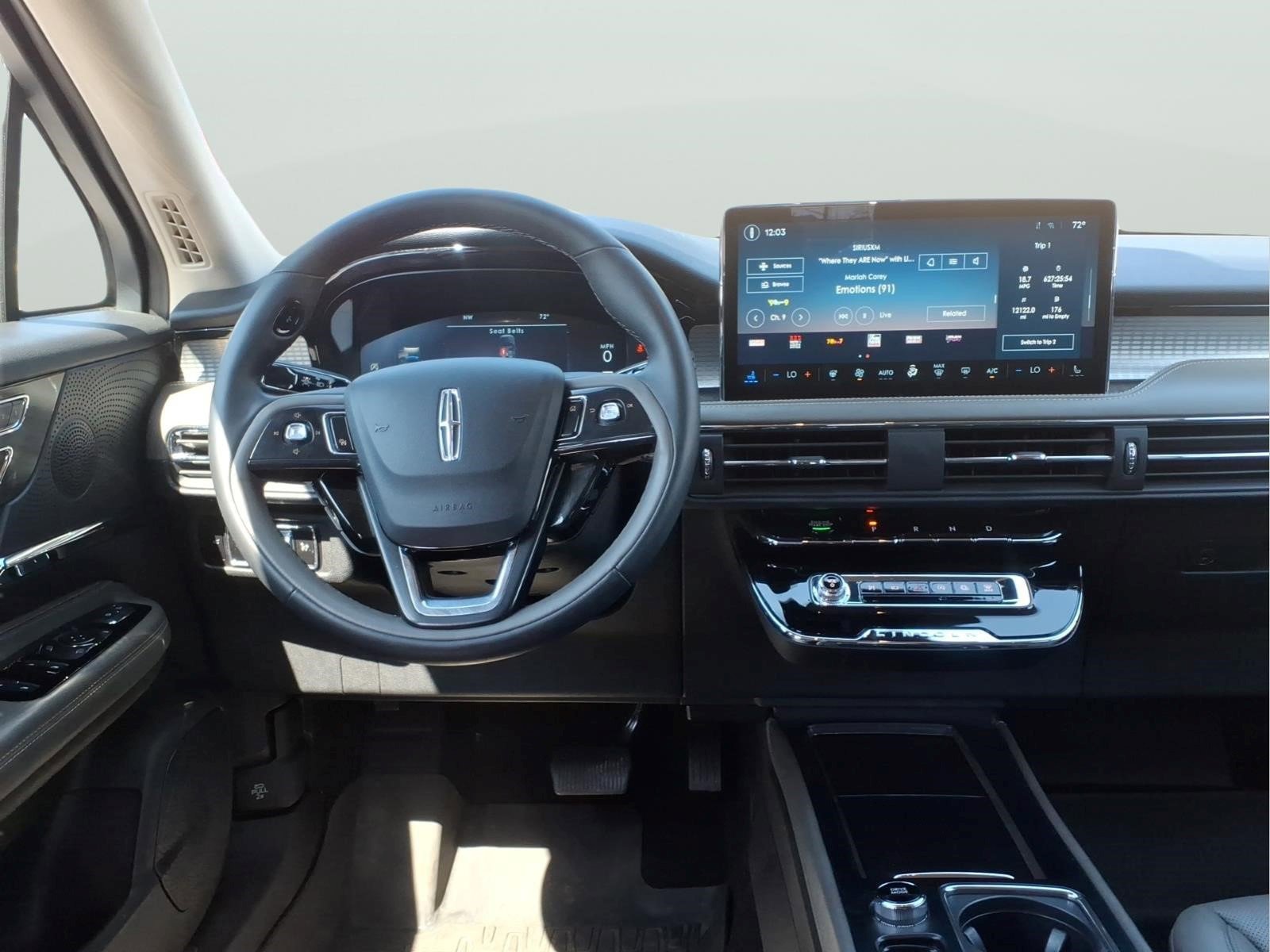 Used 2023 Lincoln Corsair AWD w/ Equipment Group 101A image 10